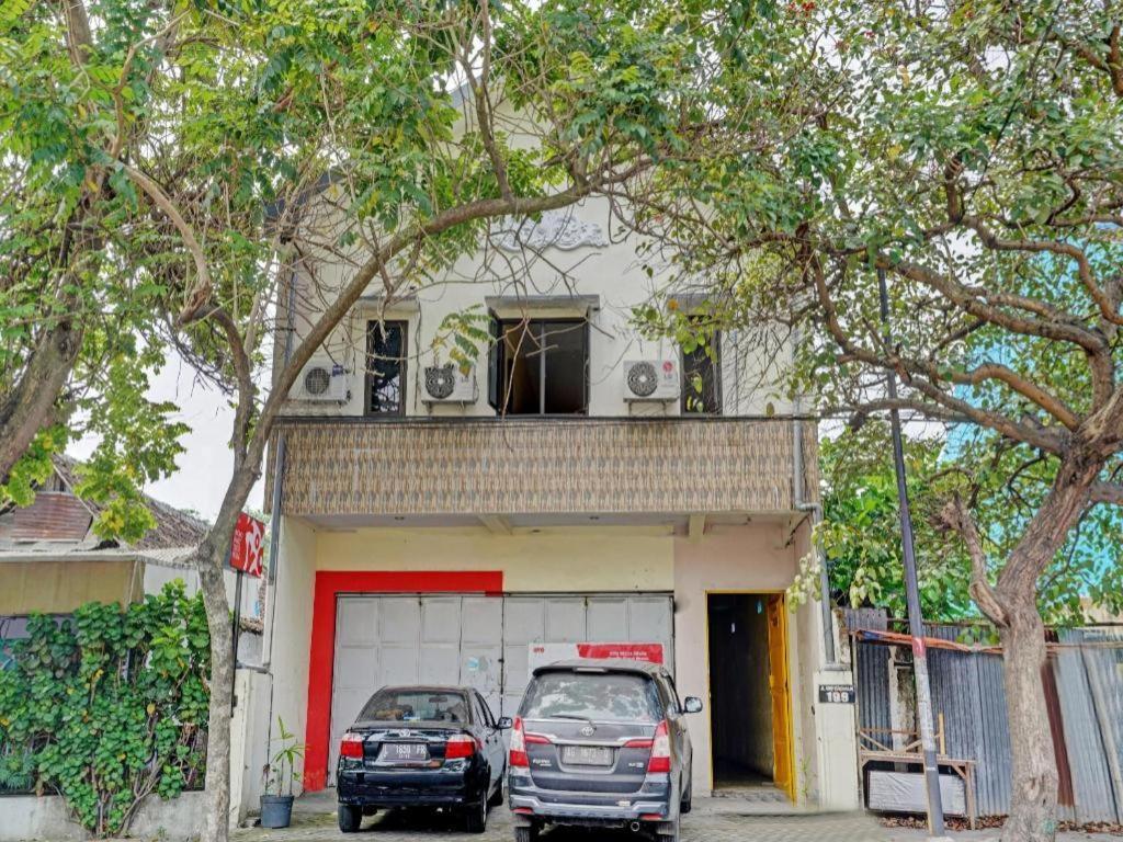 Oyo 90234 Dhoho Family Guest House كديري المظهر الخارجي الصورة