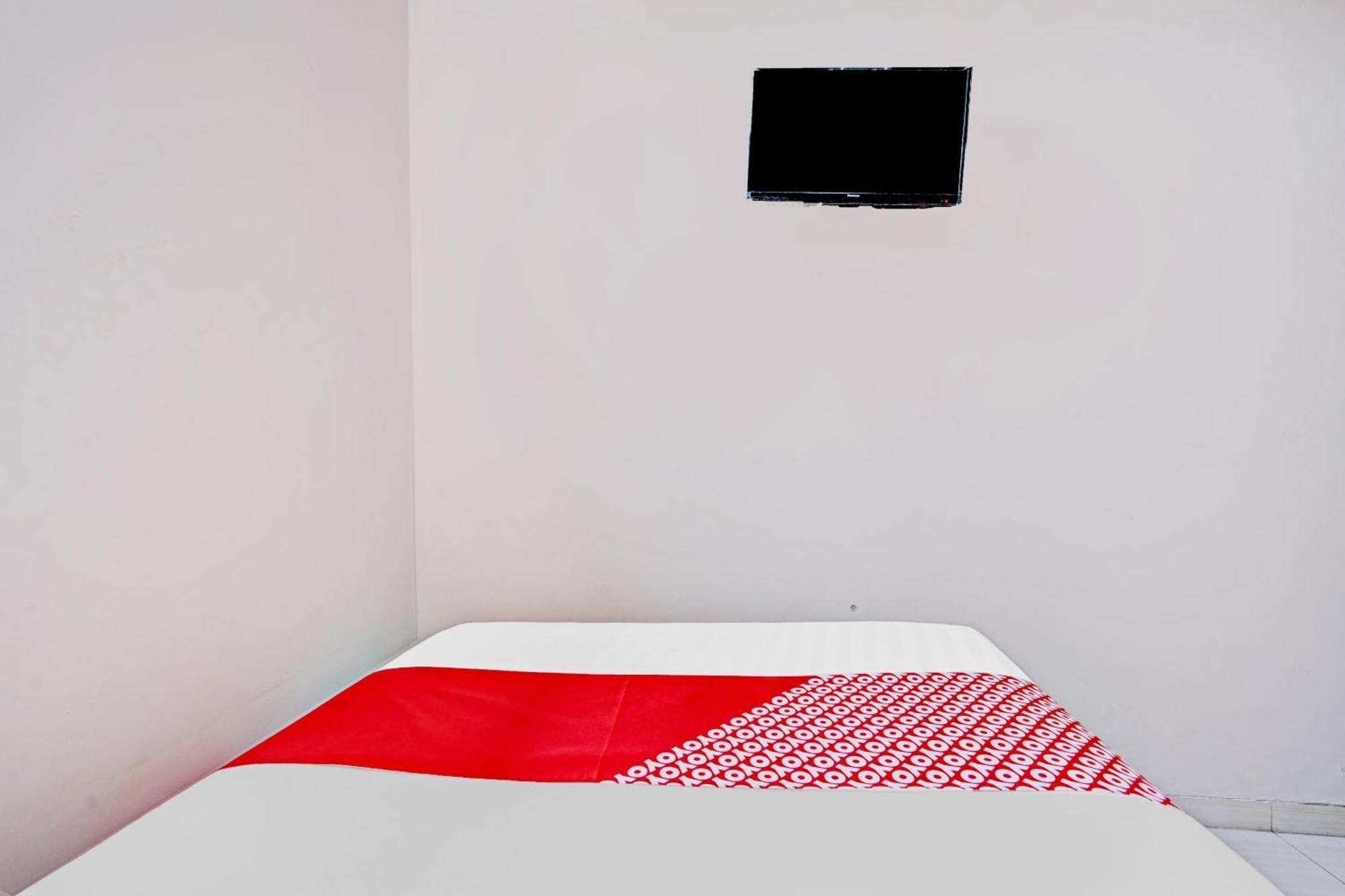 Oyo 90234 Dhoho Family Guest House كديري المظهر الخارجي الصورة