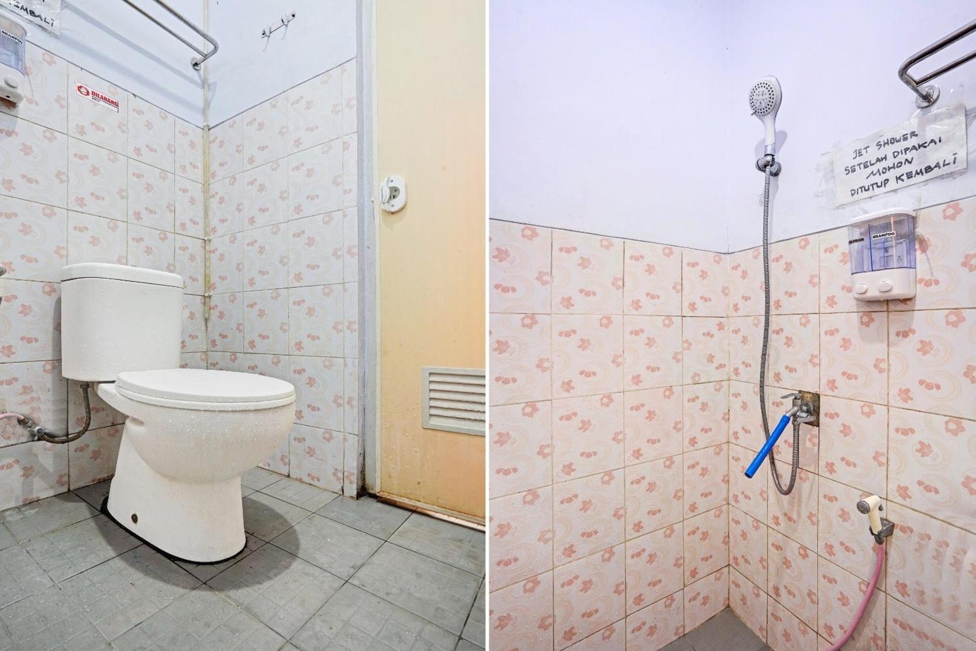 Oyo 90234 Dhoho Family Guest House كديري المظهر الخارجي الصورة